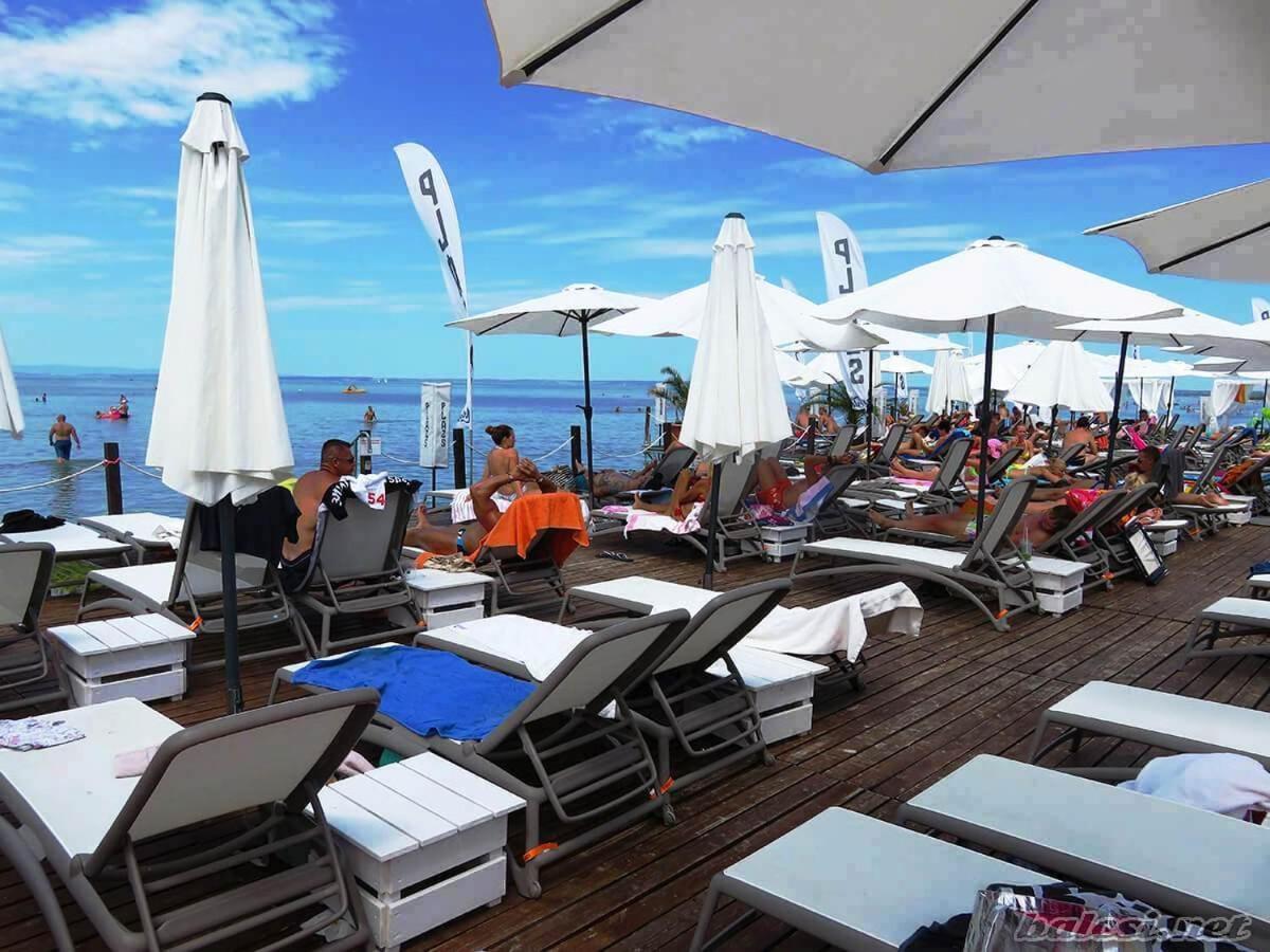 Balaton Wellness Apartman Siofok Exterior photo